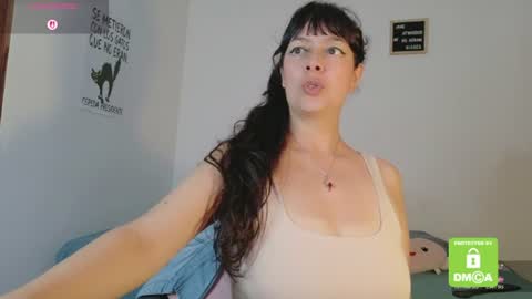 Snapshot of jane_atwood_ chatting on 06-12-26, 02:49 Jane Atwood online show from 06-12-26, 02:49