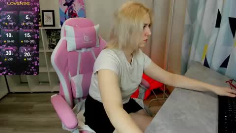 Snapshot of jane_broks chatting on 01-10-25, 06:42 jane_broks online show from 01-10-25, 06:42