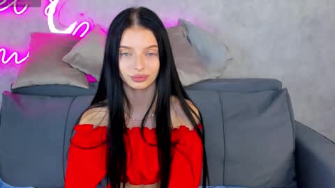 Eva online show from 10-21-25, 01:06