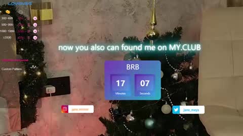 Snapshot of jane_meys chatting on 12-29-24, 11:18 your kitty JANE roawww online show from 12-29-24, 11:18