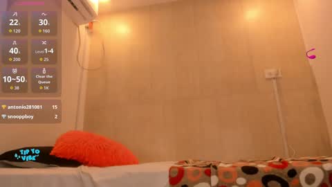 Jane  M online show from 09-23-25, 03:37