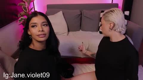 Jane online show from 10-02-25, 12:17