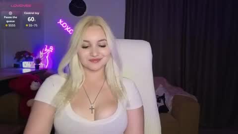 Snapshot of janemiss chatting on 04-19-26, 07:49 Jane online show from 04-19-26, 07:49