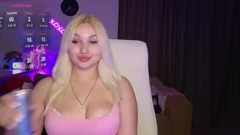 Snapshot of janemiss chatting on 04-30-26, 10:36 Jane online show from 04-30-26, 10:36