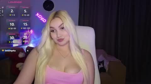 Snapshot of janemiss chatting on 05-22-26, 10:37 Jane online show from 05-22-26, 10:37