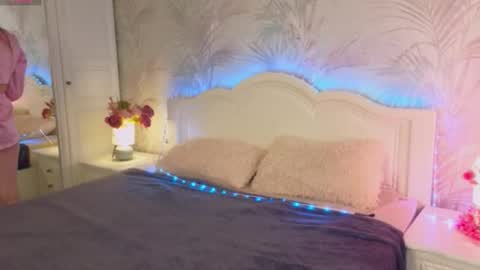 janepuff online show from 11-21-25, 06:34