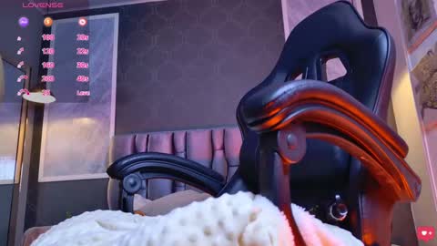 janettejones_ online show from 09-25-25, 03:54