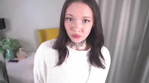 Ellie online show from 06-02-26, 06:59
