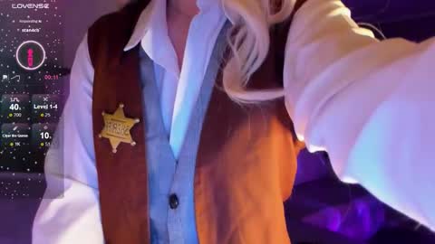 Janice online show from 11-26-25, 01:06