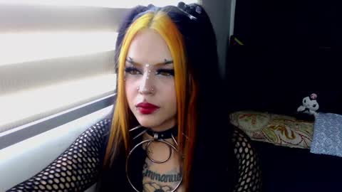 Snapshot of janna_ink chatting on 02-07-25, 08:42      online show from 02-07-25, 08:42