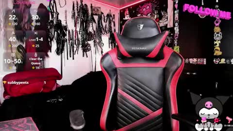 Snapshot of janna_ink chatting on 09-13-25, 09:25      online show from 09-13-25, 09:25