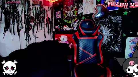 Snapshot of janna_ink chatting on 02-05-26, 01:43 online show from 02-05-26, 01:43