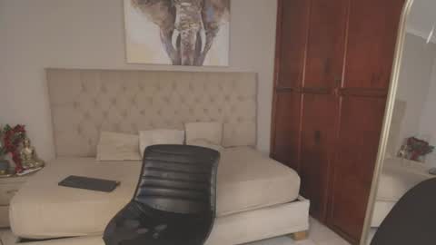 janomar01 online show from 07-18-26, 06:45