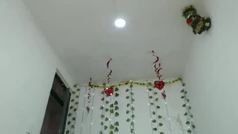 Monik online show from 02-27-25, 04:10