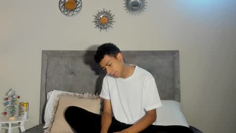 jared_blake online show from 12-23-24, 03:40