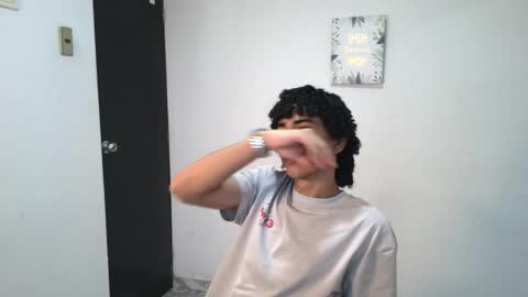 Snapshot of jash_7 chatting on 12-17-25, 05:46 jash online show from 12-17-25, 05:46