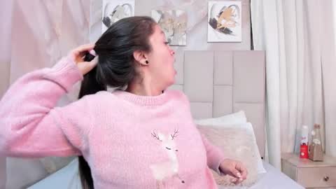 Snapshot of jaslyn__smith chatting on 01-12-26, 04:12 Jaslyn online show from 01-12-26, 04:12