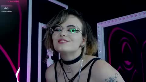 Snapshot of jasmin_voss chatting on 11-23-25, 06:08 Jasmin online show from 11-23-25, 06:08