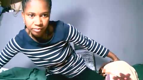 jasminah176750 online show from 02-08-26, 10:46