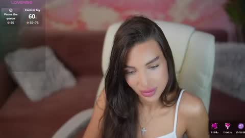 Snapshot of jasminbae chatting on 07-20-26, 06:06 Daryna online show from 07-20-26, 06:06