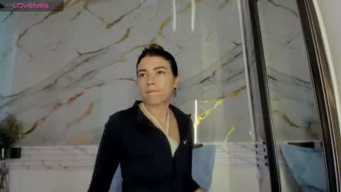 Snapshot of jasmine_hyper_1 chatting on 12-07-24, 02:57 Jas online show from 12-07-24, 02:57