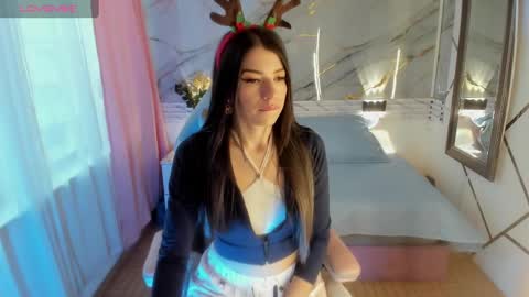 Snapshot of jasmine_hyper_1 chatting on 12-07-24, 06:04 Jas online show from 12-07-24, 06:04