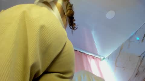 Snapshot of jasmine_hyper_1 chatting on 12-12-24, 02:33 Jas online show from 12-12-24, 02:33