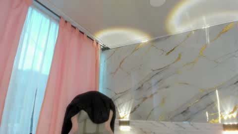 Snapshot of jasmine_hyper_1 chatting on 12-20-24, 09:06 Jas online show from 12-20-24, 09:06