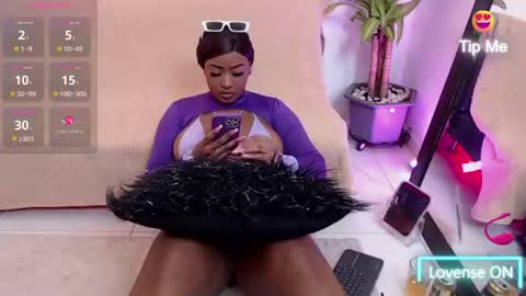 Snapshot of jasminecampbell chatting on 07-07-26, 12:46 Instagram jasminecampbell1 online show from 07-07-26, 12:46