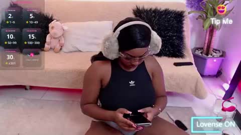 Snapshot of jasminecampbell chatting on 07-14-26, 11:10 Instagram jasminecampbell1 online show from 07-14-26, 11:10