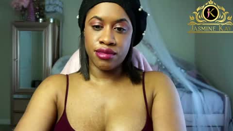Snapshot of jasminekay chatting on 02-25-25, 07:47 JasmineKay online show from 02-25-25, 07:47