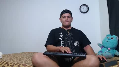Snapshot of jason_boy_ chatting on 08-08-26, 05:09 jason_boy_ online show from 08-08-26, 05:09
