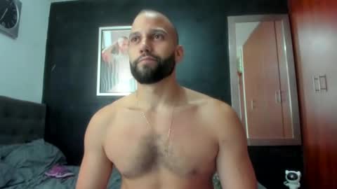 Snapshot of jasonmartiinez chatting on 01-29-25, 04:08 online show from 01-29-25, 04:08