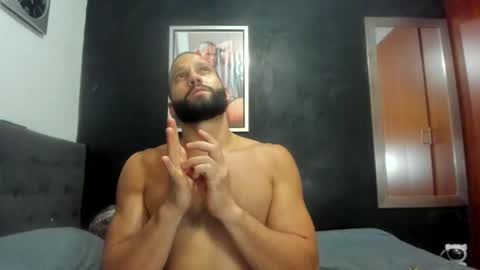 Snapshot of jasonmartiinez chatting on 11-05-25, 04:45 online show from 11-05-25, 04:45