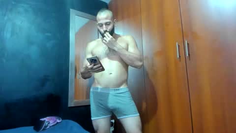 Snapshot of jasonmartiinez chatting on 12-02-25, 07:53 online show from 12-02-25, 07:53