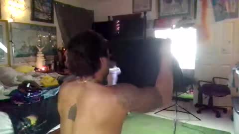 Snapshot of jasonthomas1 chatting on 03-26-26, 01:44 jj online show from 03-26-26, 01:44