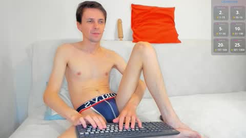 Snapshot of jasper_sun chatting on 10-15-25, 09:04 Jasper online show from 10-15-25, 09:04