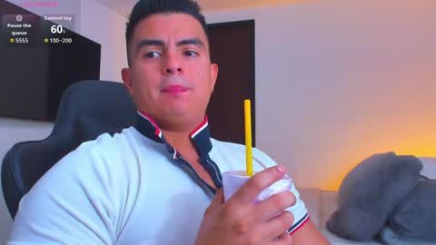 JBrooksXx online show from 10-09-25, 02:42