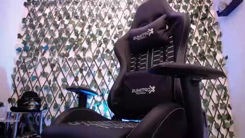 JKing  online show from 09-17-25, 10:06