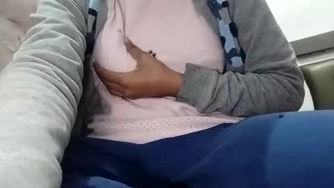 Snapshot of jasspreettt chatting on 01-18-25, 10:28 jasspreettt online show from 01-18-25, 10:28