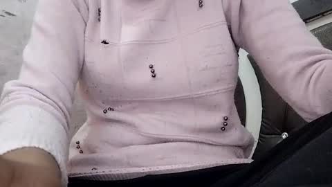 Snapshot of jasspreettt chatting on 02-05-25, 07:18 jasspreettt online show from 02-05-25, 07:18