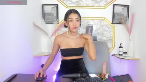 Snapshot of jaulyn_18 chatting on 06-09-26, 06:52 Jaulyn online show from 06-09-26, 06:52
