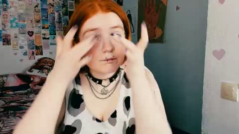 Snapshot of java_fire chatting on 06-17-26, 07:48 Katerina online show from 06-17-26, 07:48