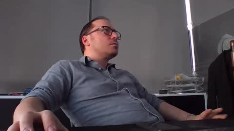 Javelin83 online show from 02-11-26, 02:44