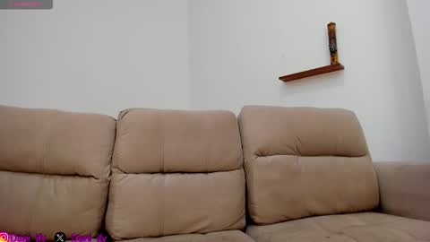 Snapshot of javi_8812 chatting on 10-18-25, 01:30 dani and javi online show from 10-18-25, 01:30