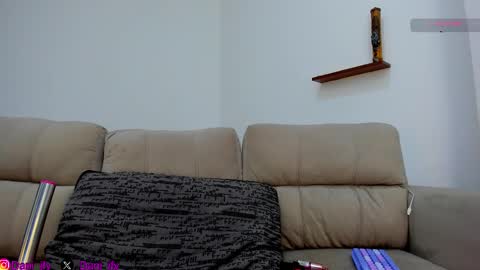 Snapshot of javi_8812 chatting on 11-27-25, 01:07 dani and javi online show from 11-27-25, 01:07