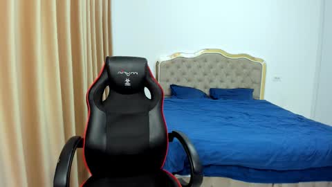  Javi  online show from 12-13-25, 10:48