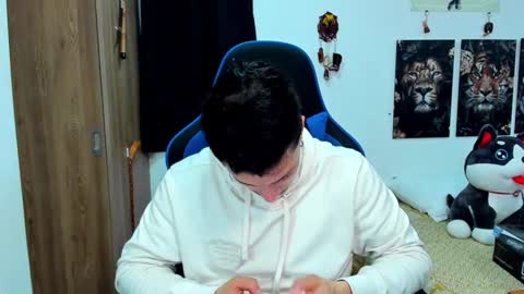 Snapshot of javiersexymann chatting on 12-03-24, 04:14 Javier online show from 12-03-24, 04:14