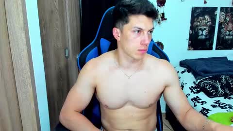 Snapshot of javiersexymann chatting on 02-17-25, 11:42 Javier online show from 02-17-25, 11:42