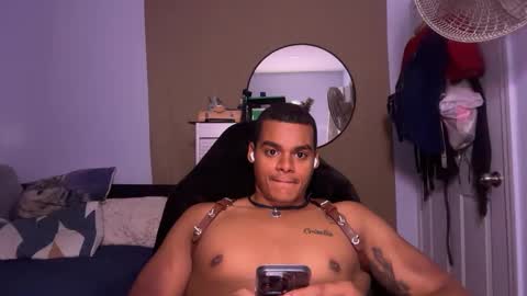 Snapshot of javiricorich chatting on 09-10-25, 01:05 javiSdick online show from 09-10-25, 01:05